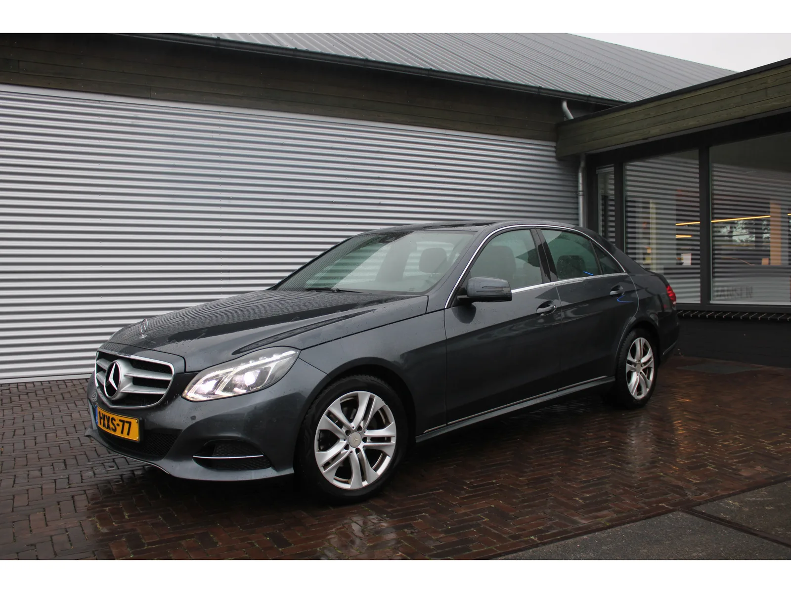 Mercedes-Benz E-Klasse (2013) — foto 1