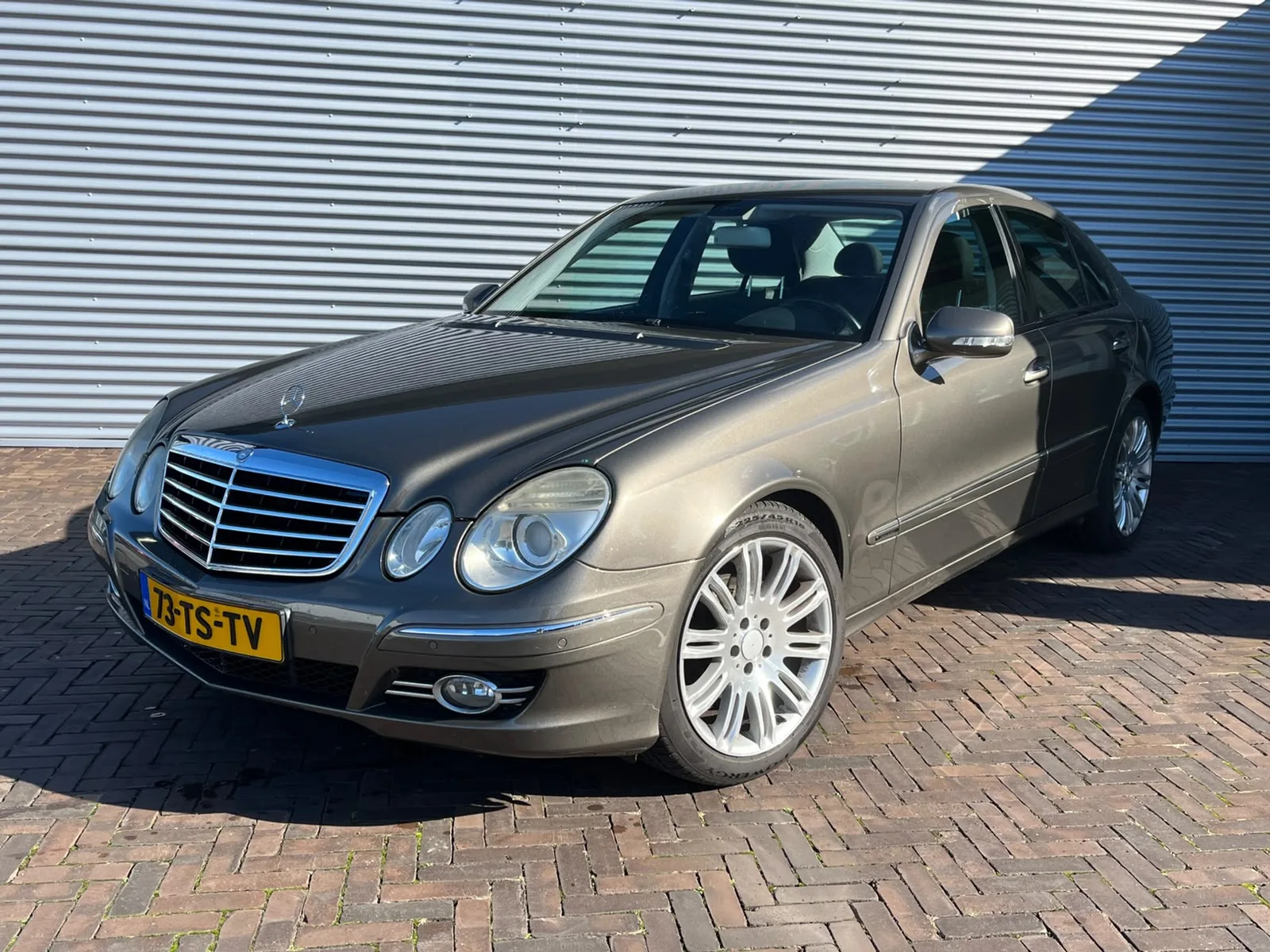 Mercedes-Benz E-Klasse (2007) — foto 1