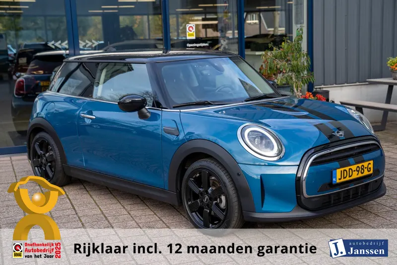 MINI Cooper (2023)
