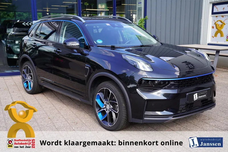 Lynk & Co 01 (2022)