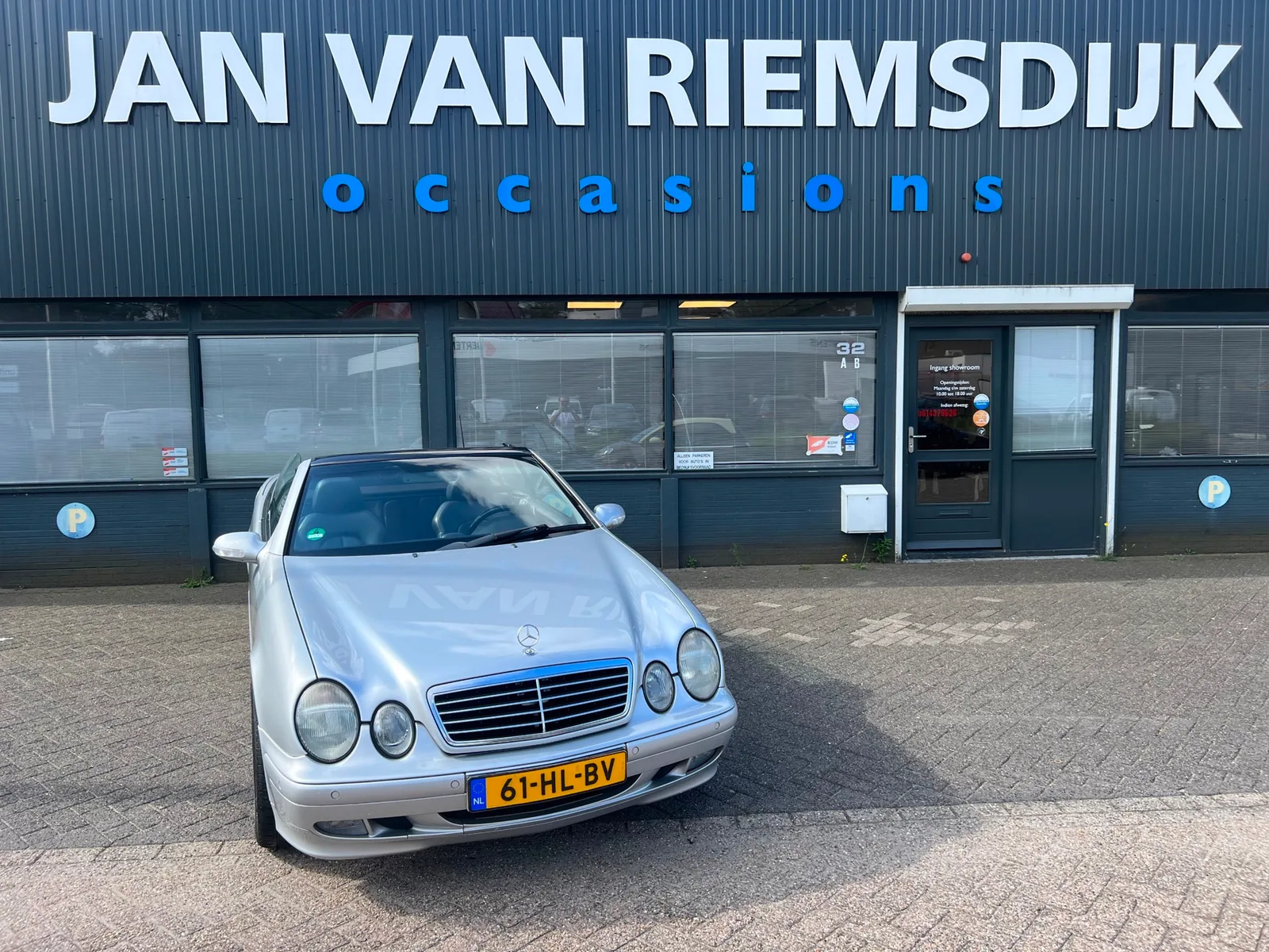 Mercedes-Benz CLK-Klasse (2001) — foto 1