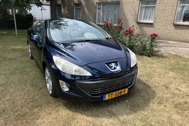 Peugeot 308 (2010)