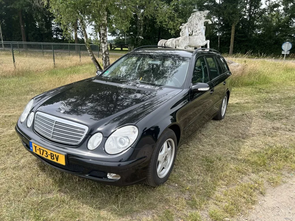 Mercedes-Benz E-Klasse (2004) — foto 1