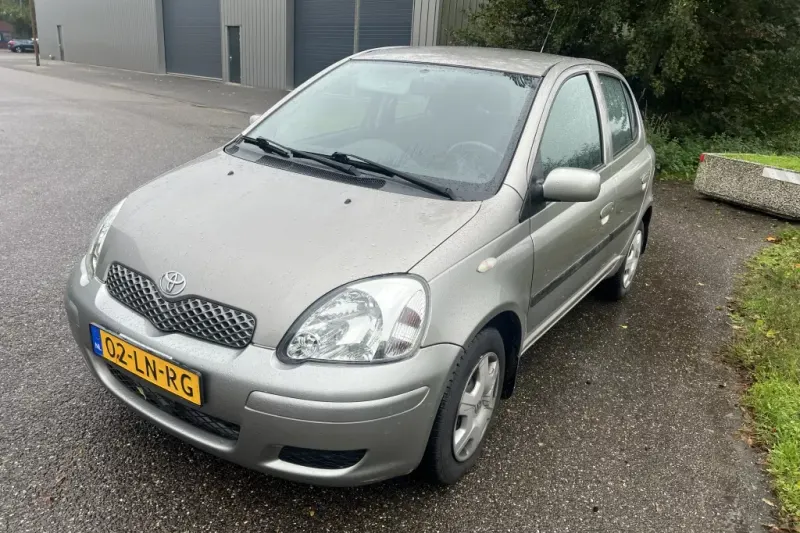 Toyota Yaris (2003)