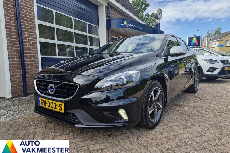 Volvo V40 (2015)