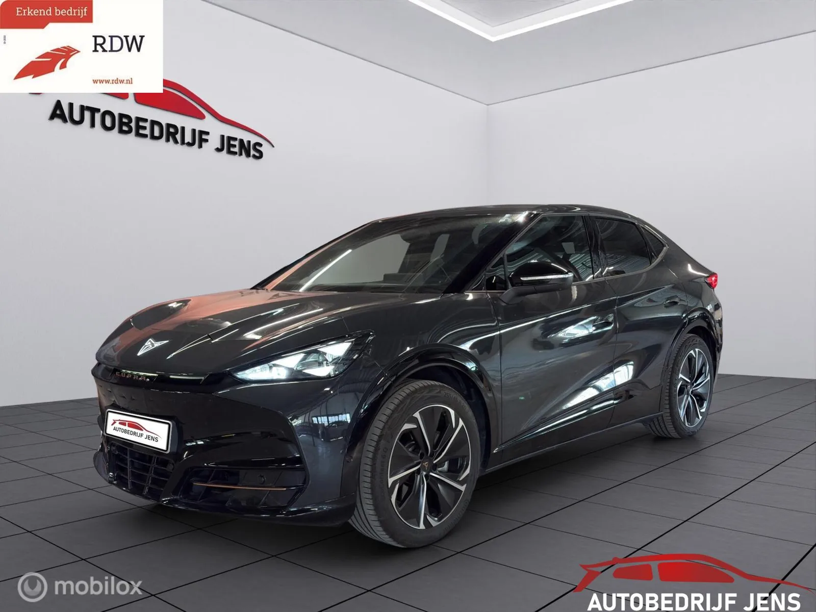 CUPRA Tavascan (2025) — foto 1