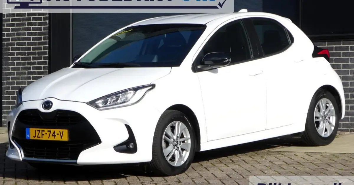 Mazda 2 (2023) — foto 1
