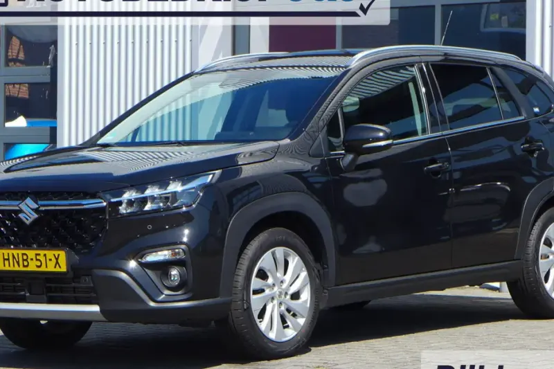 Suzuki S-Cross (2023)