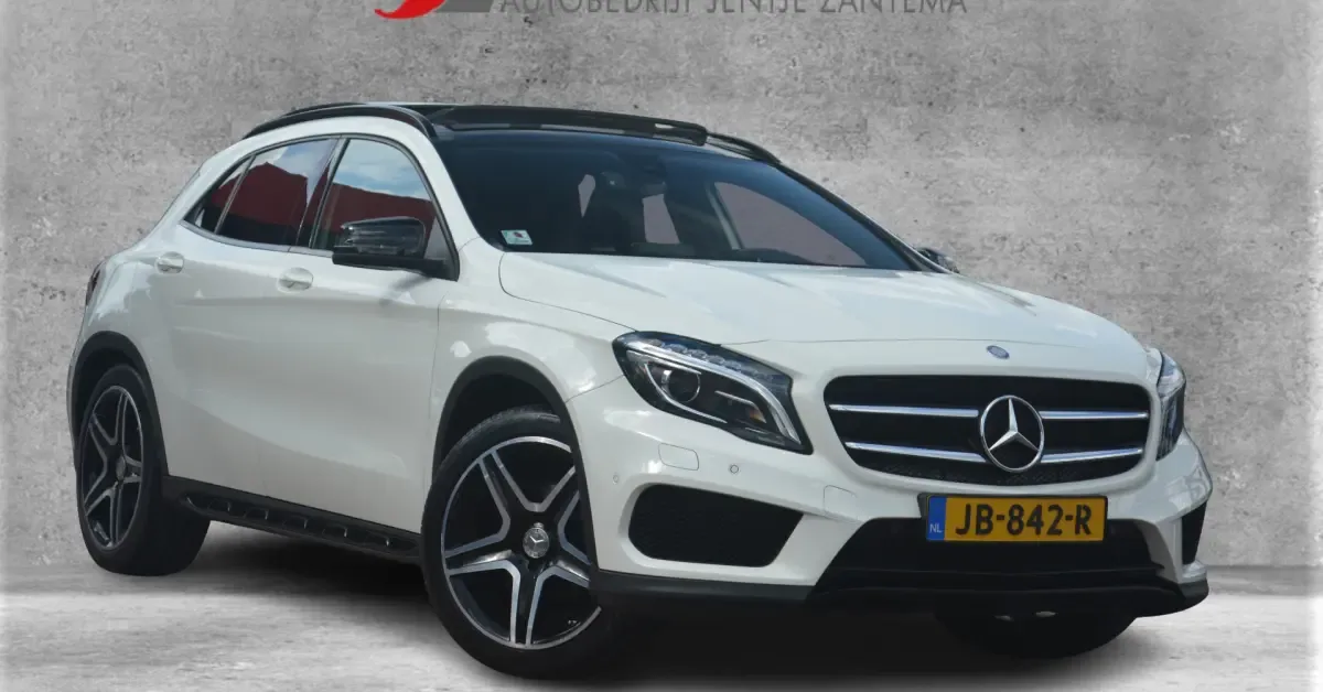 Mercedes-Benz GLA (2016) — foto 1