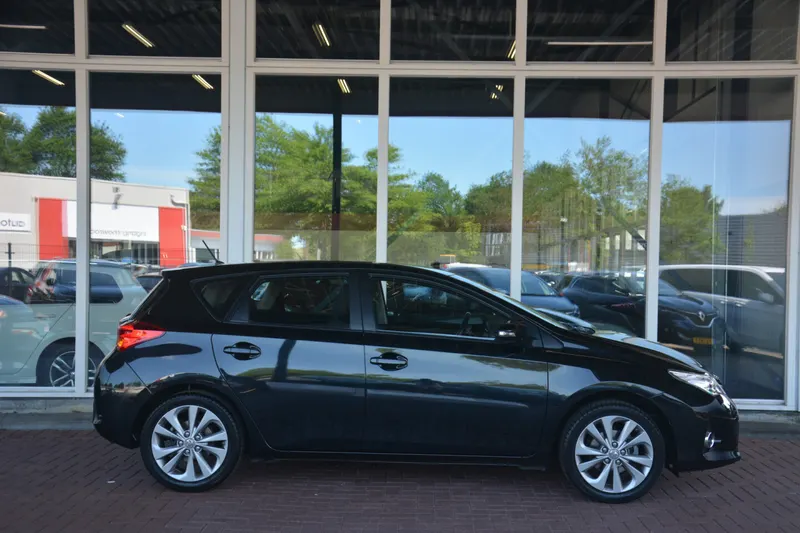 Toyota Auris (2015)
