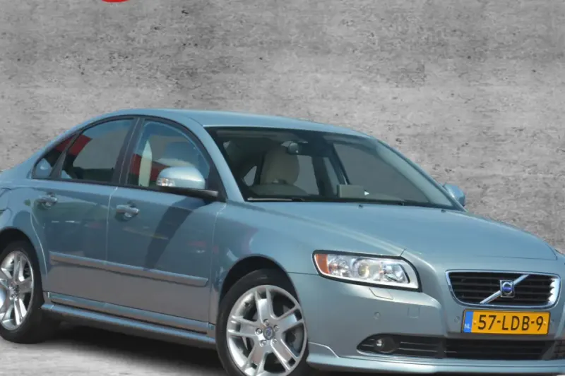 Volvo S40 (2010)