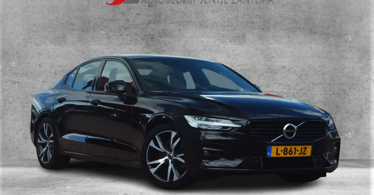 Volvo S60 (2021) — foto 1