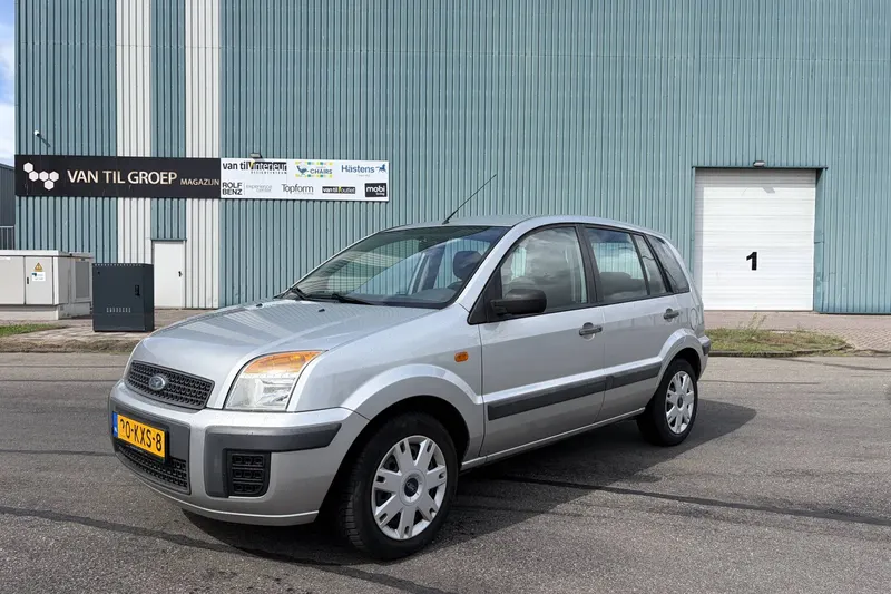 Ford Fusion (2008)