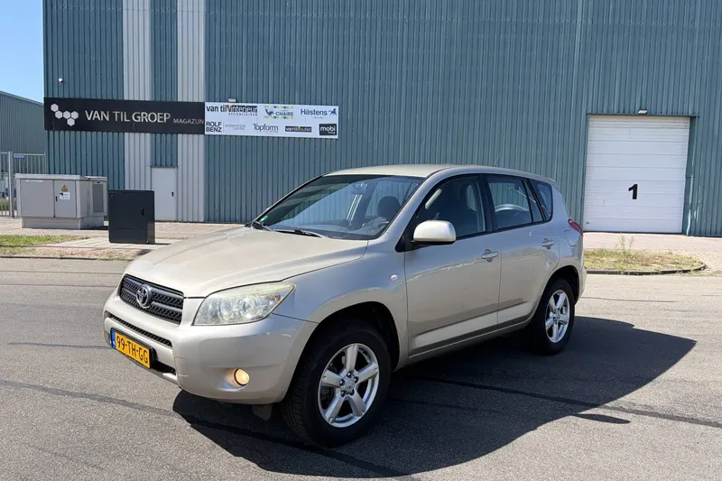 Toyota RAV4 (2006)