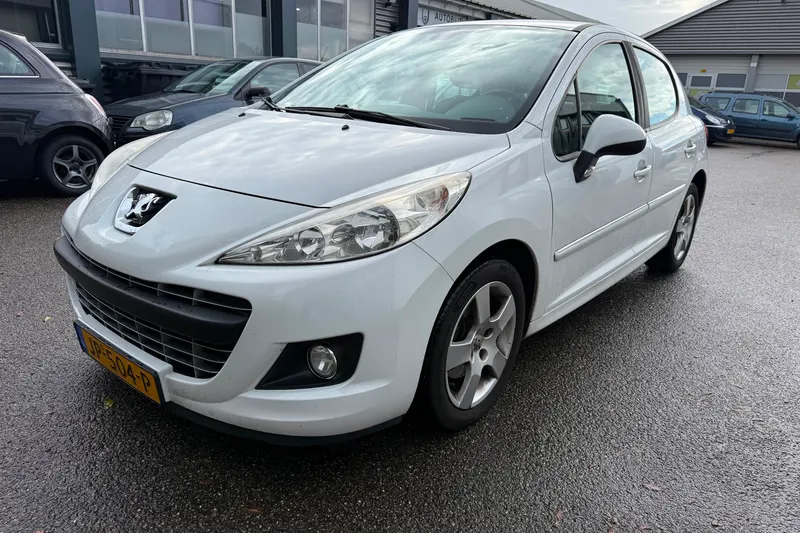 Peugeot 207 (2011)