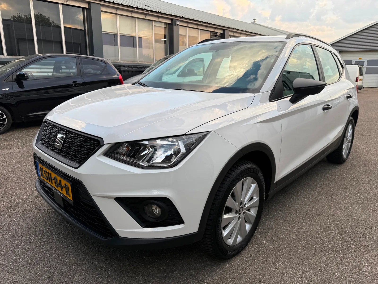SEAT Arona (2018) — foto 1