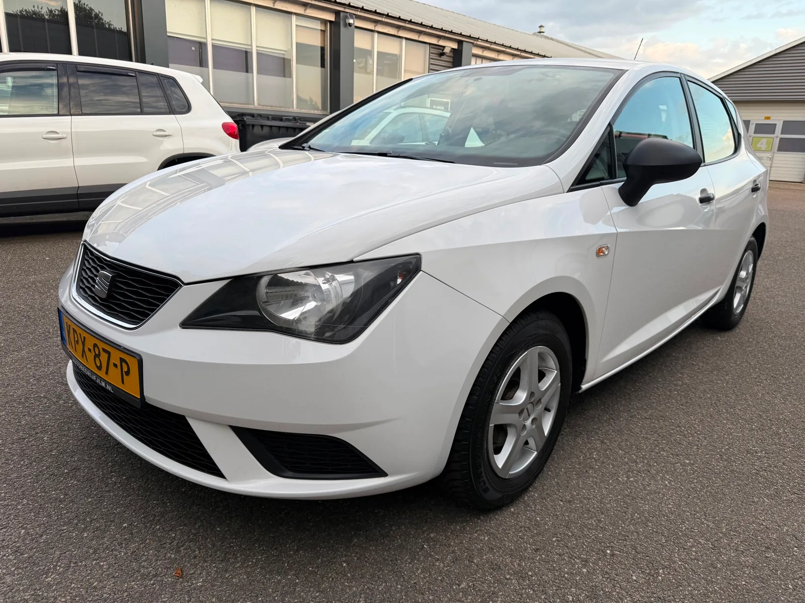 SEAT Ibiza (2013) — foto 1