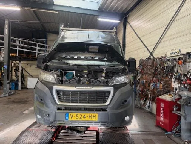 Peugeot Boxer (2017) — foto 1