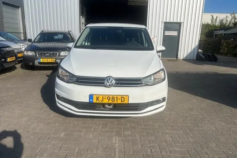 Volkswagen Touran (2016)