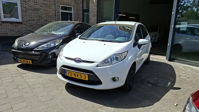 Ford Fiesta (2010) — foto 1