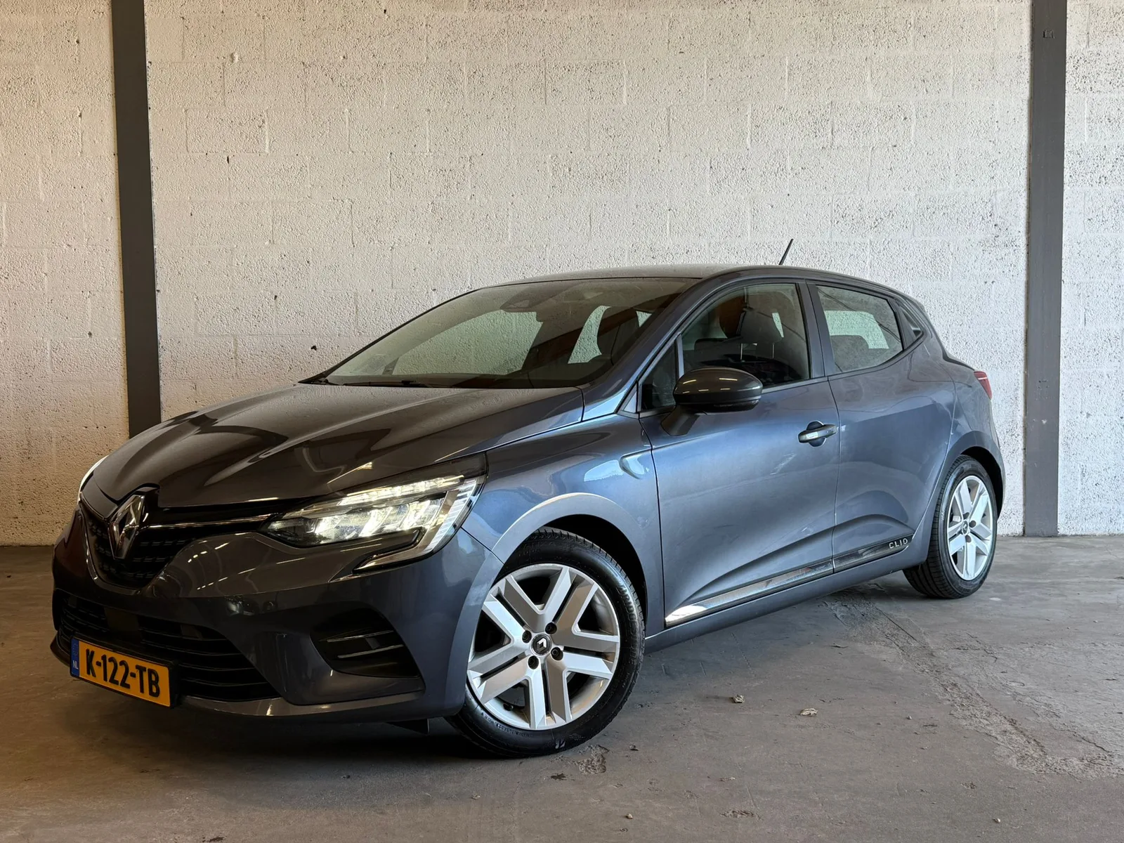 Renault Clio (2021) — foto 1