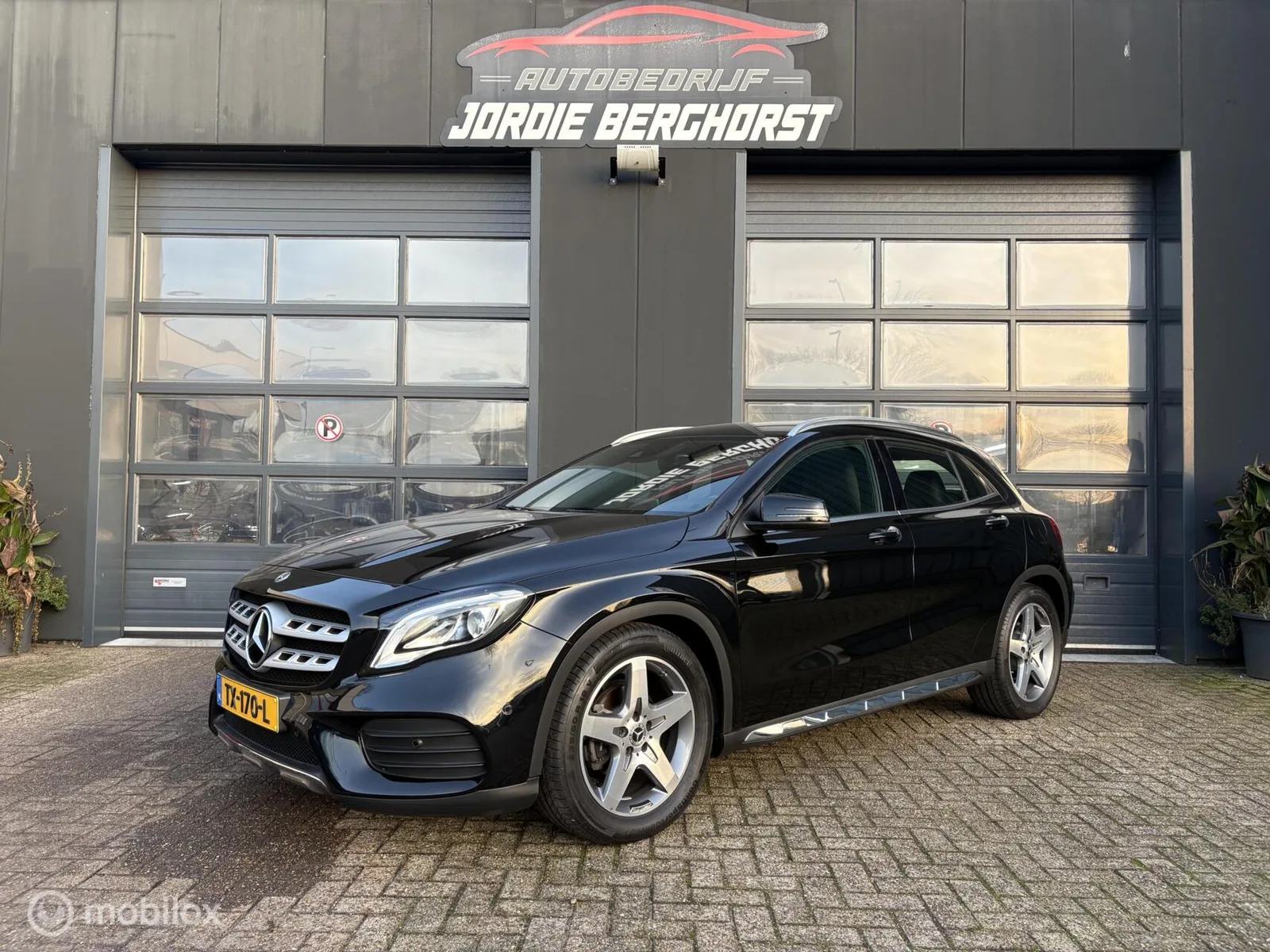 Mercedes-Benz GLA-Klasse (2018) — foto 1