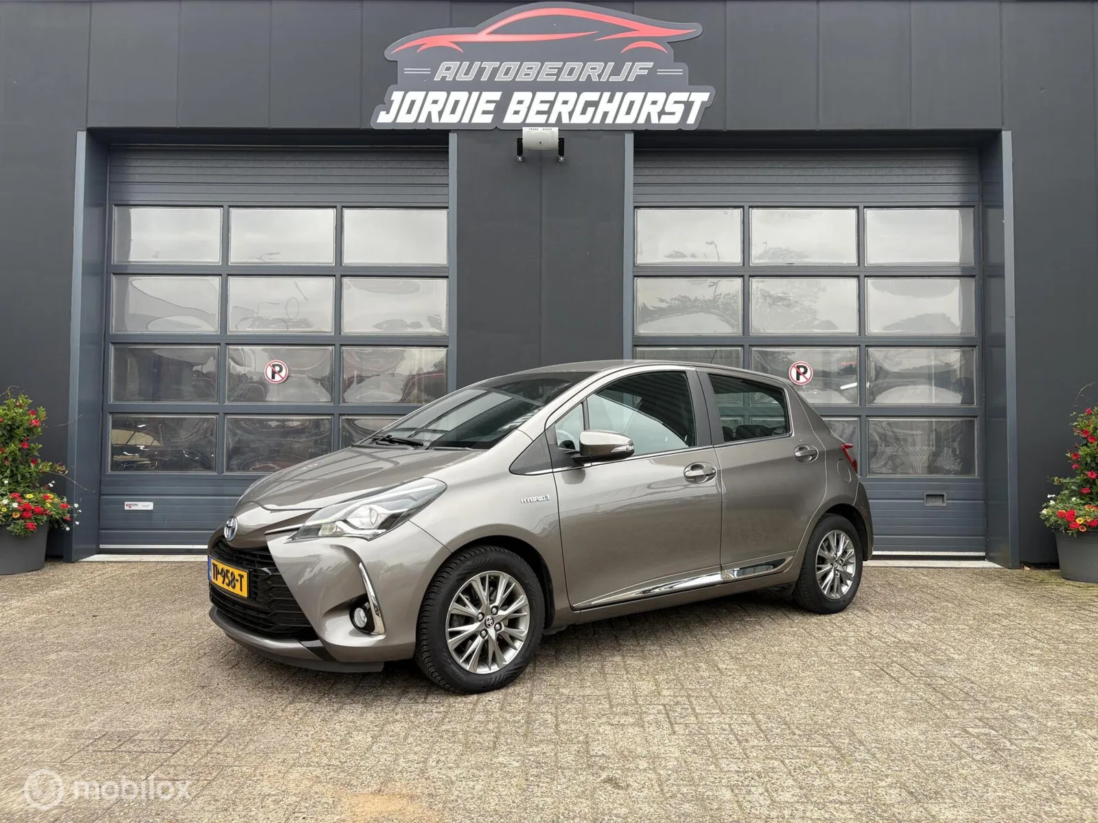 Toyota Yaris (2018) — foto 1