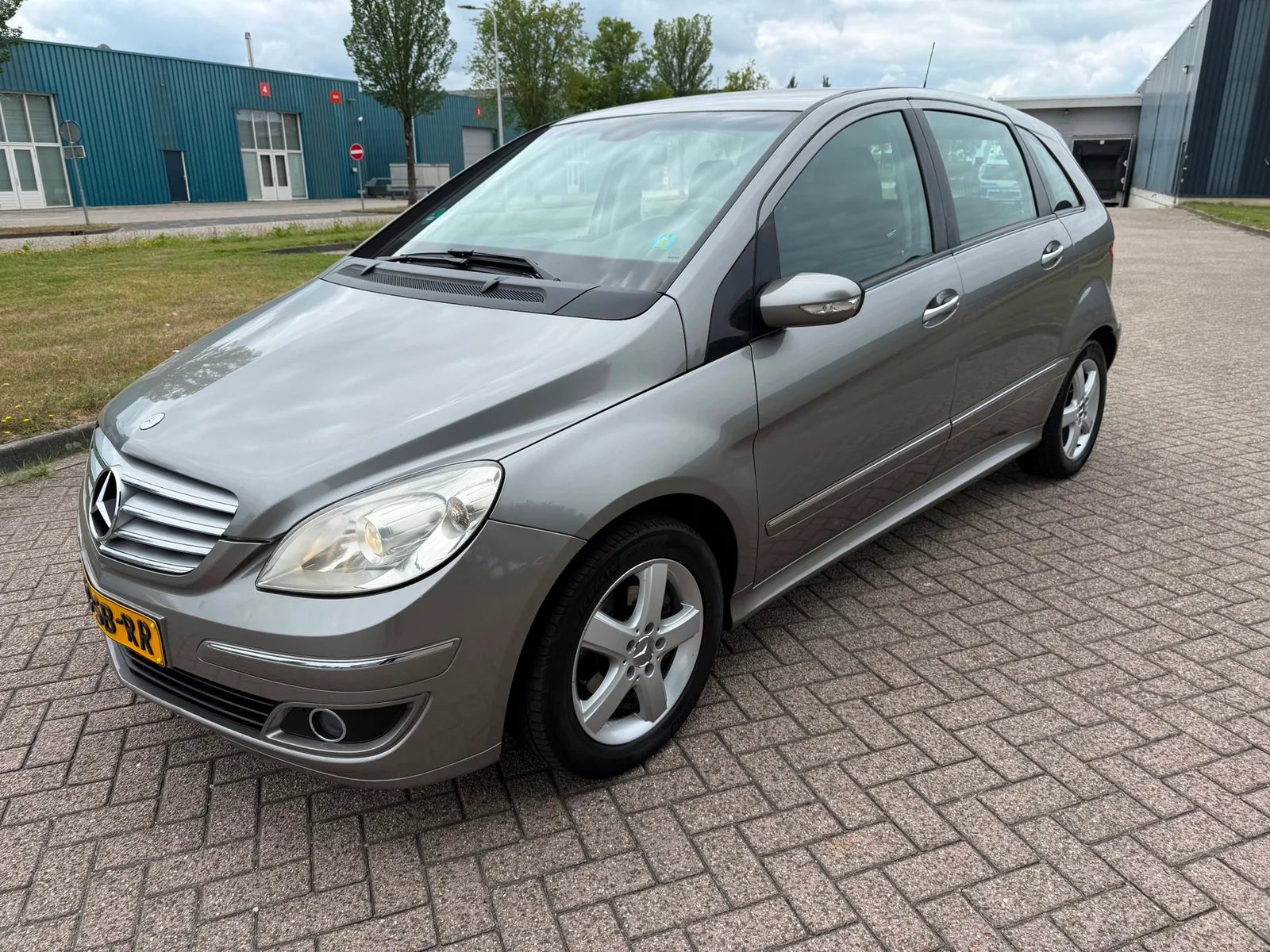 Mercedes-Benz B-Klasse (2005) — foto 1