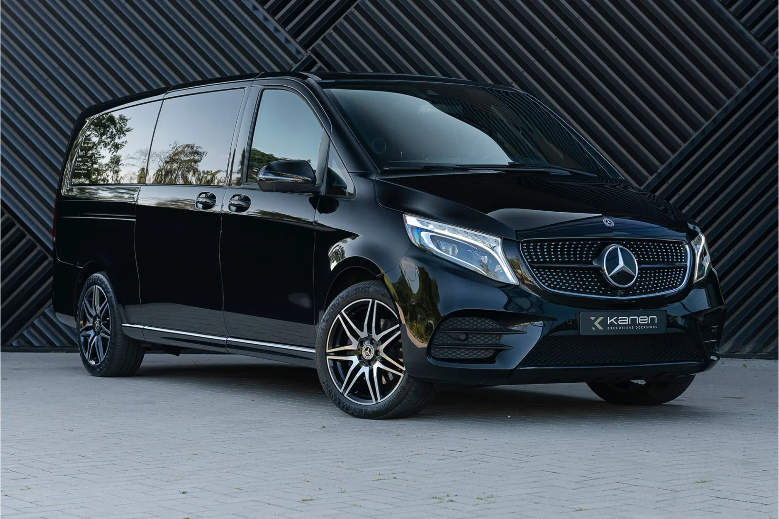 Mercedes-Benz V-Klasse (2023) — foto 1