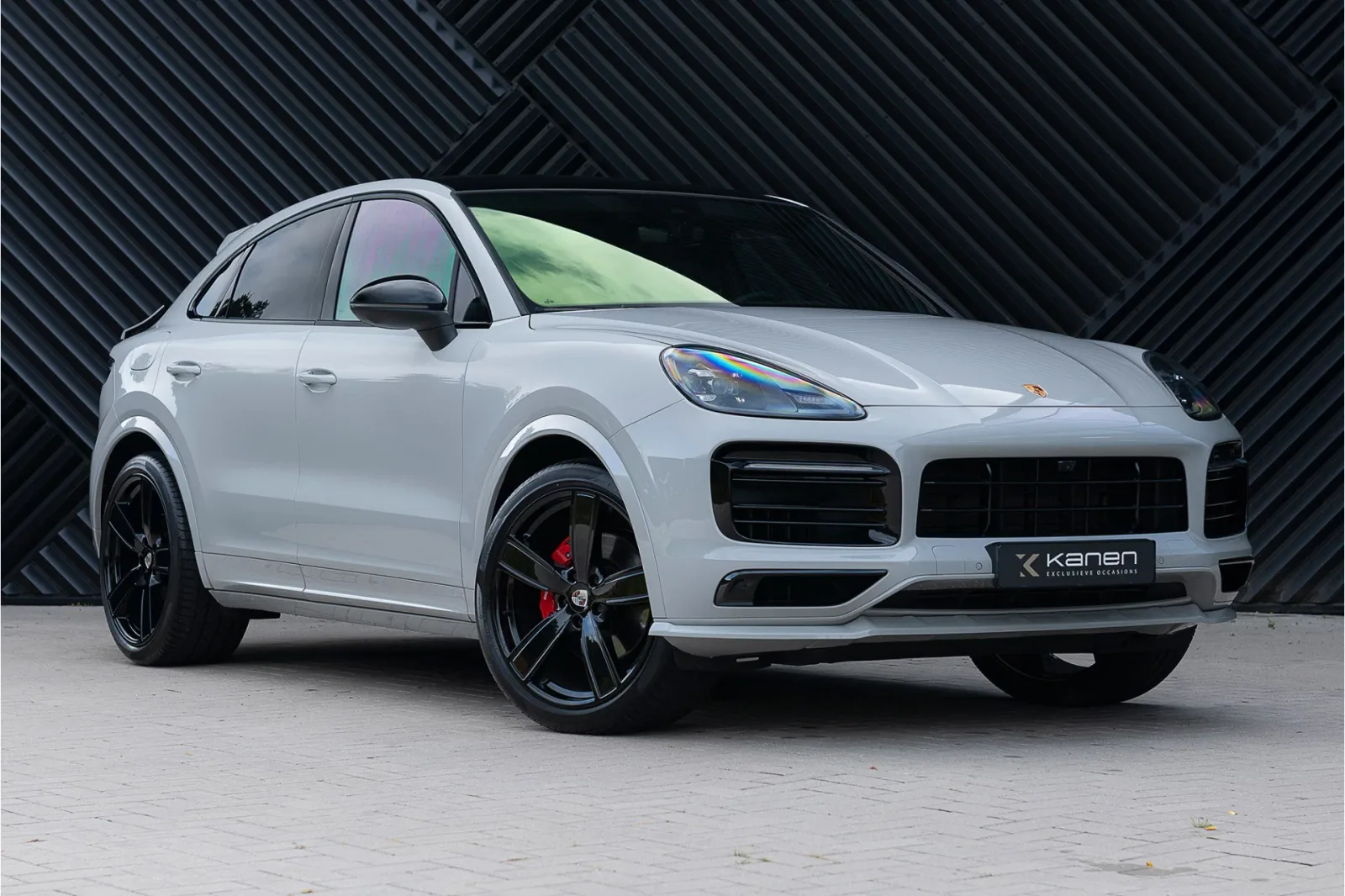 Porsche Cayenne (2022) — foto 1