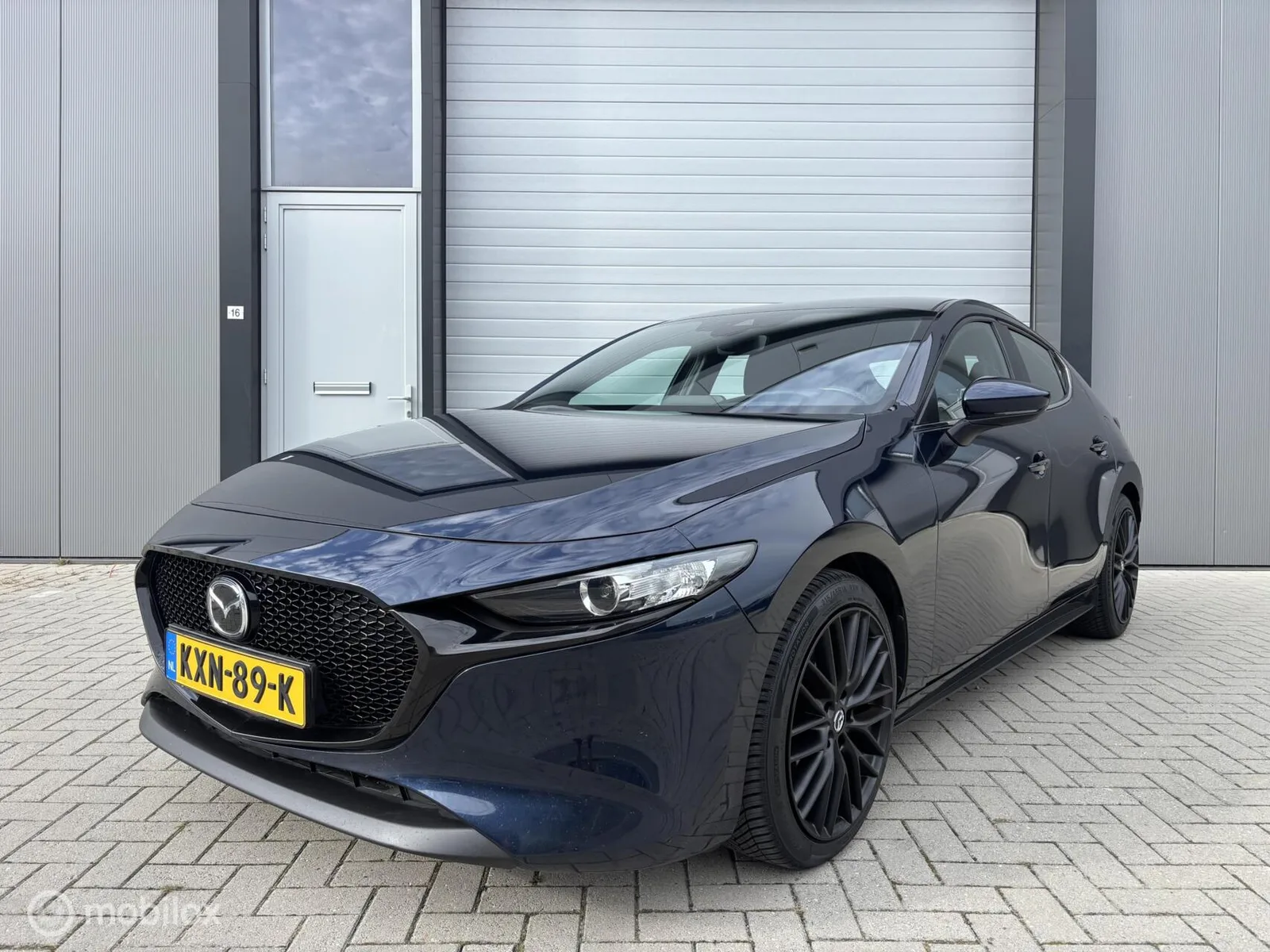 Mazda 3 (2021) — foto 1