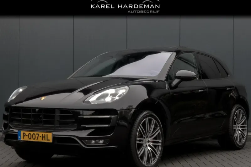 Porsche Macan (2016)