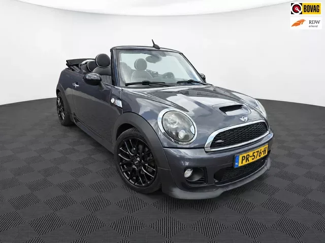 MINI Cabrio (2012) — foto 1