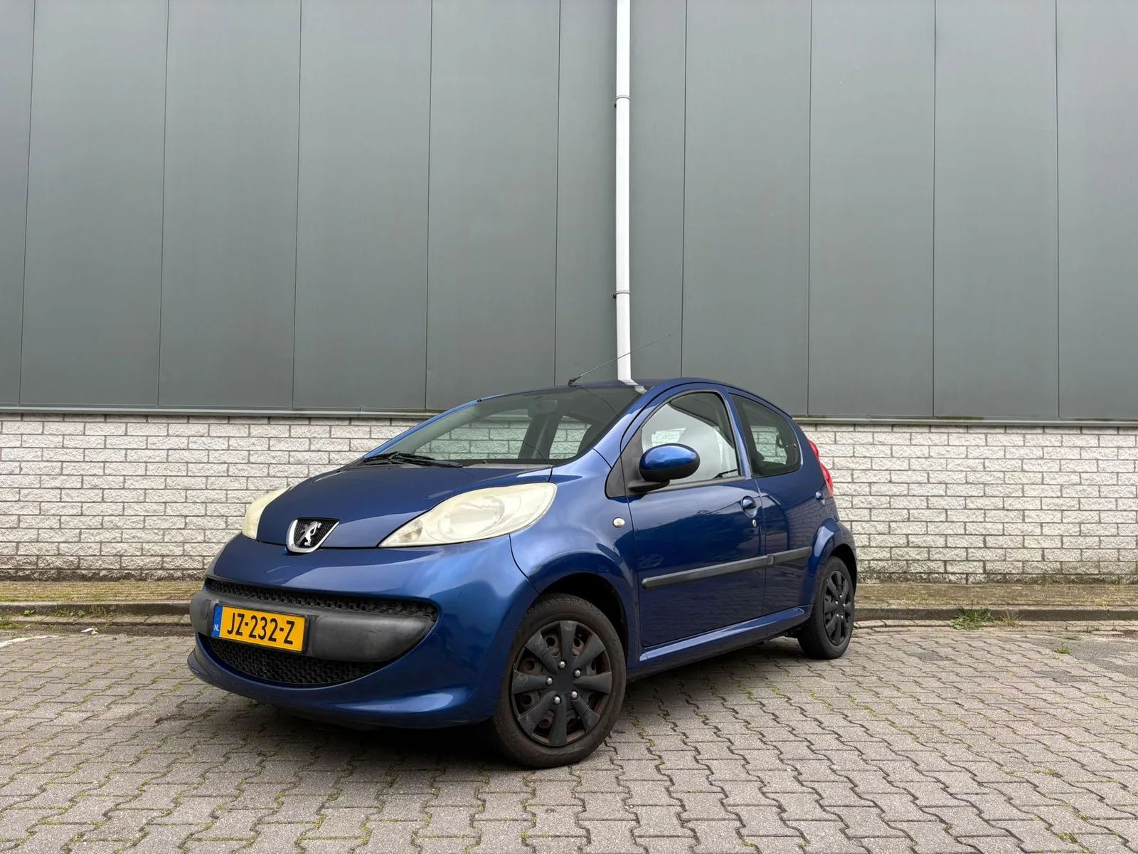 Peugeot 107 (2005) — foto 1