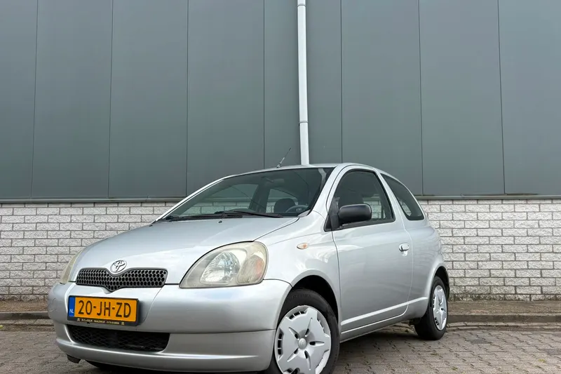 Toyota Yaris (2002)