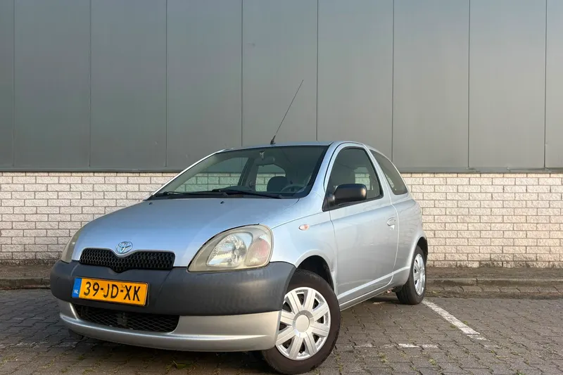 Toyota Yaris (2002)