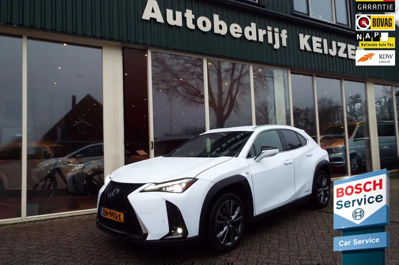 Lexus UX (2019)