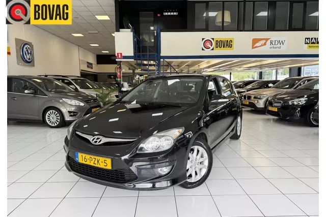 Hyundai i30 (2011) — foto 1
