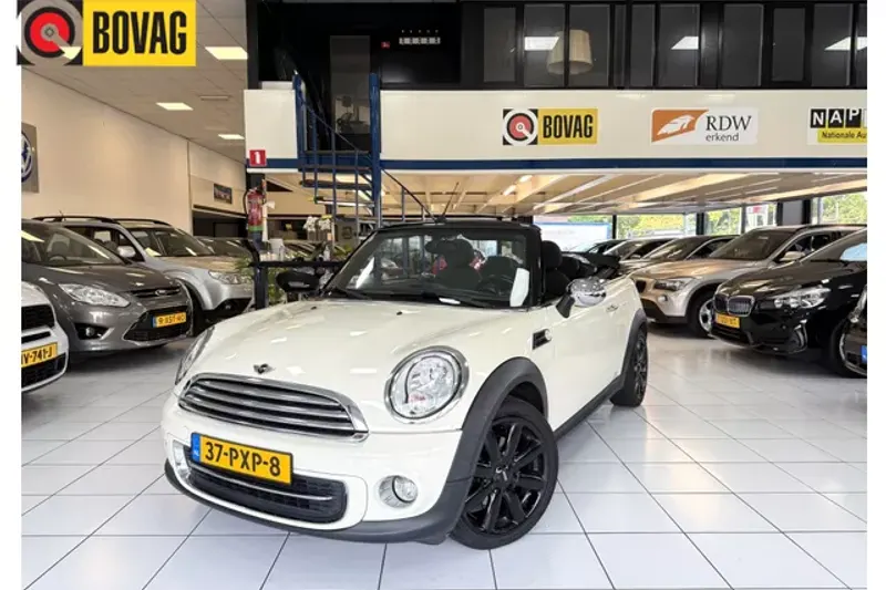 MINI Cabrio (2011)