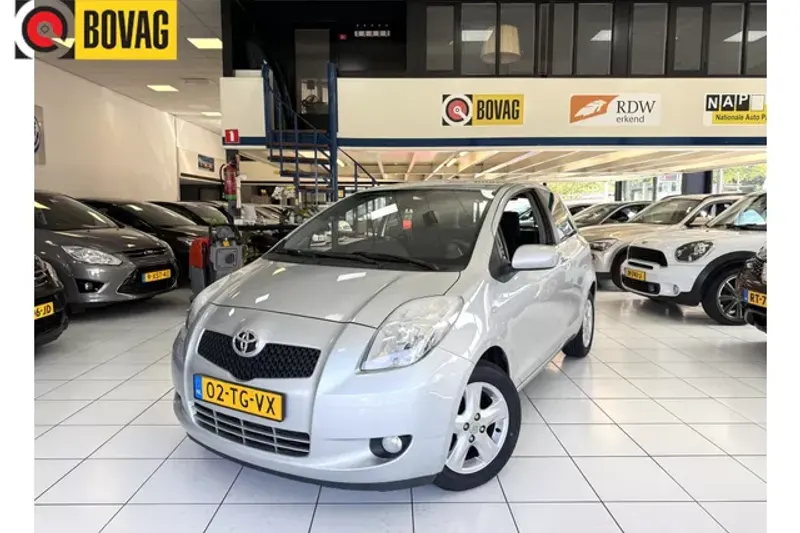 Toyota Yaris (2006)