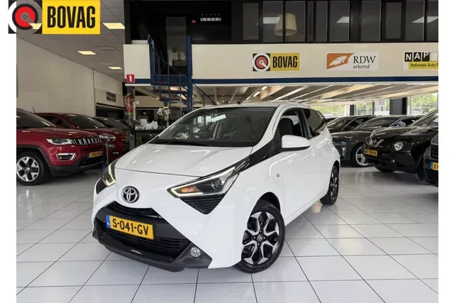 Toyota Aygo (2021) — foto 1