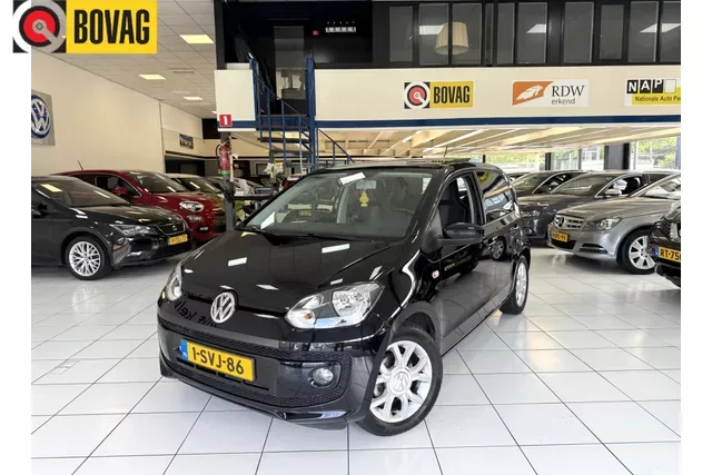 Volkswagen Up! (2013) — foto 1
