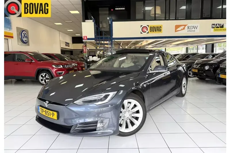Tesla Model S (2018)
