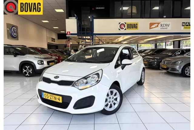 Kia Rio (2013) — foto 1