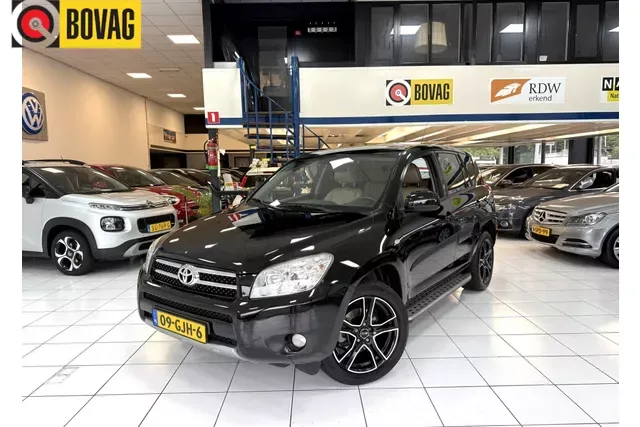 Toyota RAV4 (2008) — foto 1