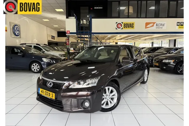 Lexus CT (2012) — foto 1