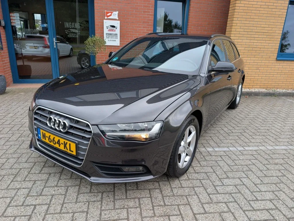 Audi A4 (2015) — foto 1