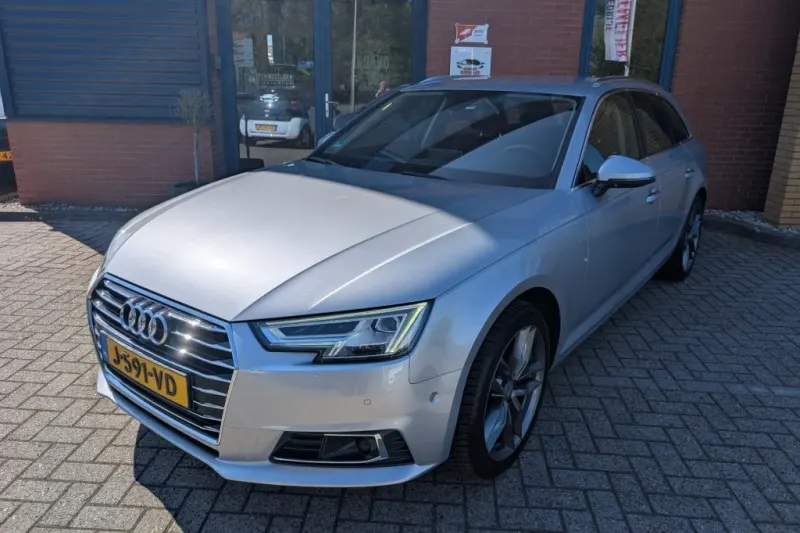Audi A4 (2017)