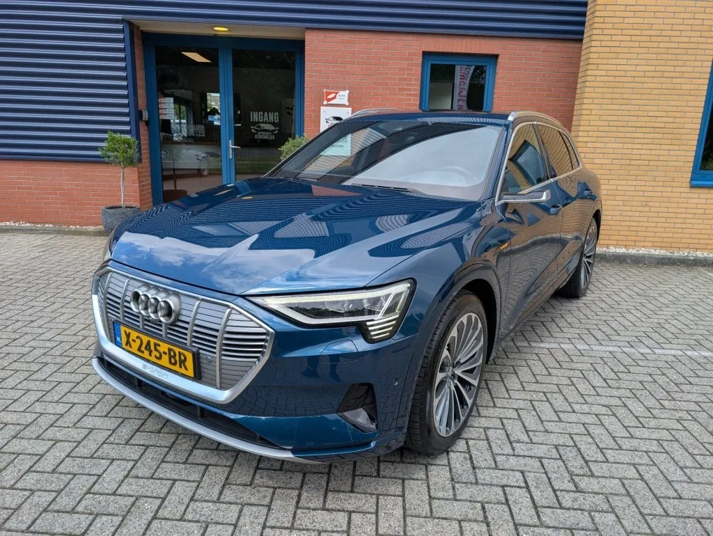 Audi e-tron (2020) — foto 1