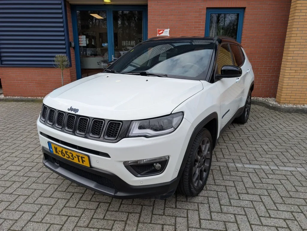 Jeep Compass (2021) — foto 1